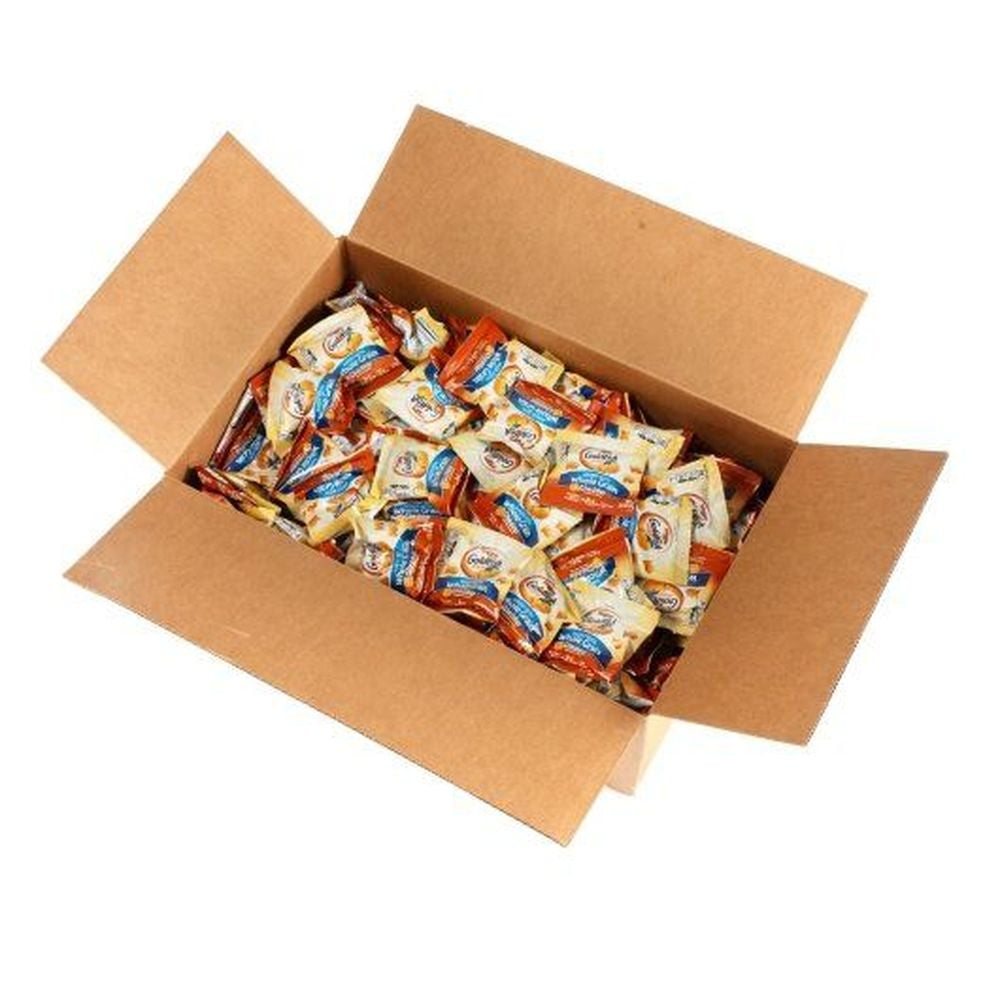 Pepperidge Farms Goldfish Cheddar Whole Grain Crackers, 0.75 Ounce bag -- 300 per Case.