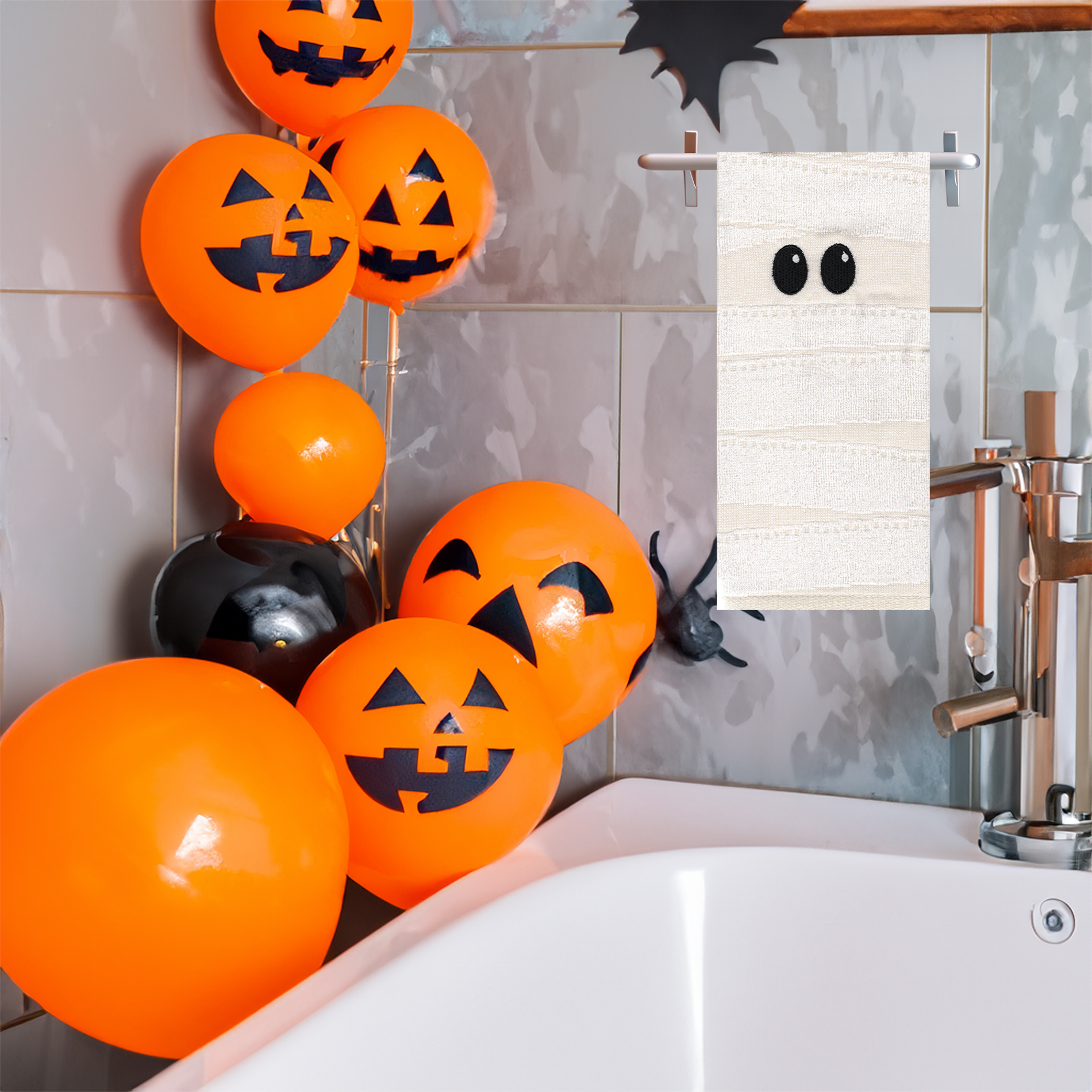 Celebrate Halloween White Bath Hand Towels Mummy 2 Piece Set