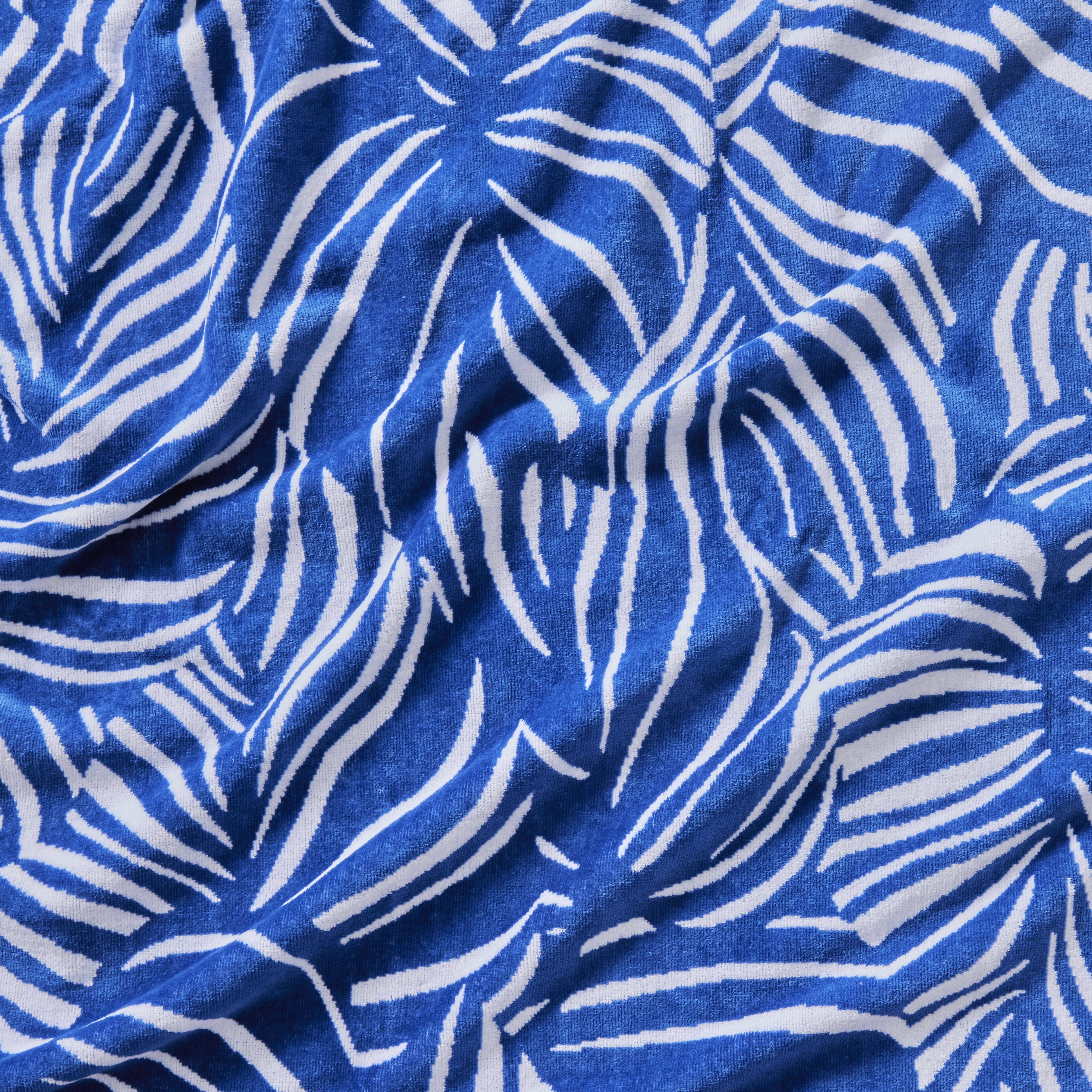 Better Homes & Gardens Extra Large Oversized Cotton Blend Navy Leaf Print Resort Beach Towel, 40" x 72"