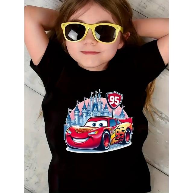 1 Pce "Racing Lightning McQueen" T-Shirt Graphique pour Garçons et Filles - Mignon T-Shirt en Coton à Col Rond et Manches Courtes avec Design de Château et Voiture de Course, Cadeau Parfait pour Jeunes, Vêtements pour Jeunes / Dessin Animé