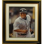 20x24 Autographed Frame - Ivan Rodriguez