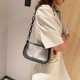 thumbnail image 4 of Moda mujer PVC transparente cadena hombro axilas bolsos pequeño bolso (negro) Likrtyny Para estrenar, 4 of 8