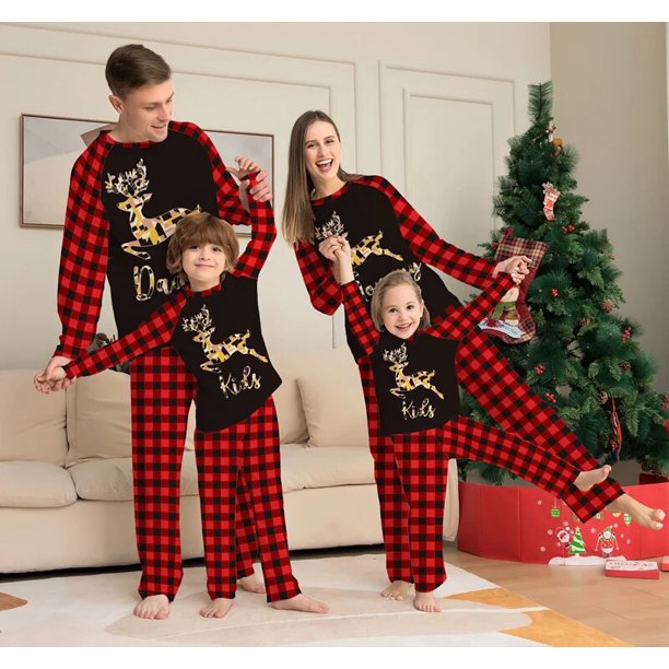 Family Matching Outfits 2023 Christmas Pajamas Set Cute Cartoon Print Adults Kids 2 Pieces Home Suit Baby&Dog Rompers Xmas Look