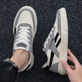 thumbnail image 4 of Zapatos de lona para hombre, zapatos informales transpirables para tablero, primavera y verano, nueva tendencia de moda, zapatillas blancas bajas, 2024, 4 of 4