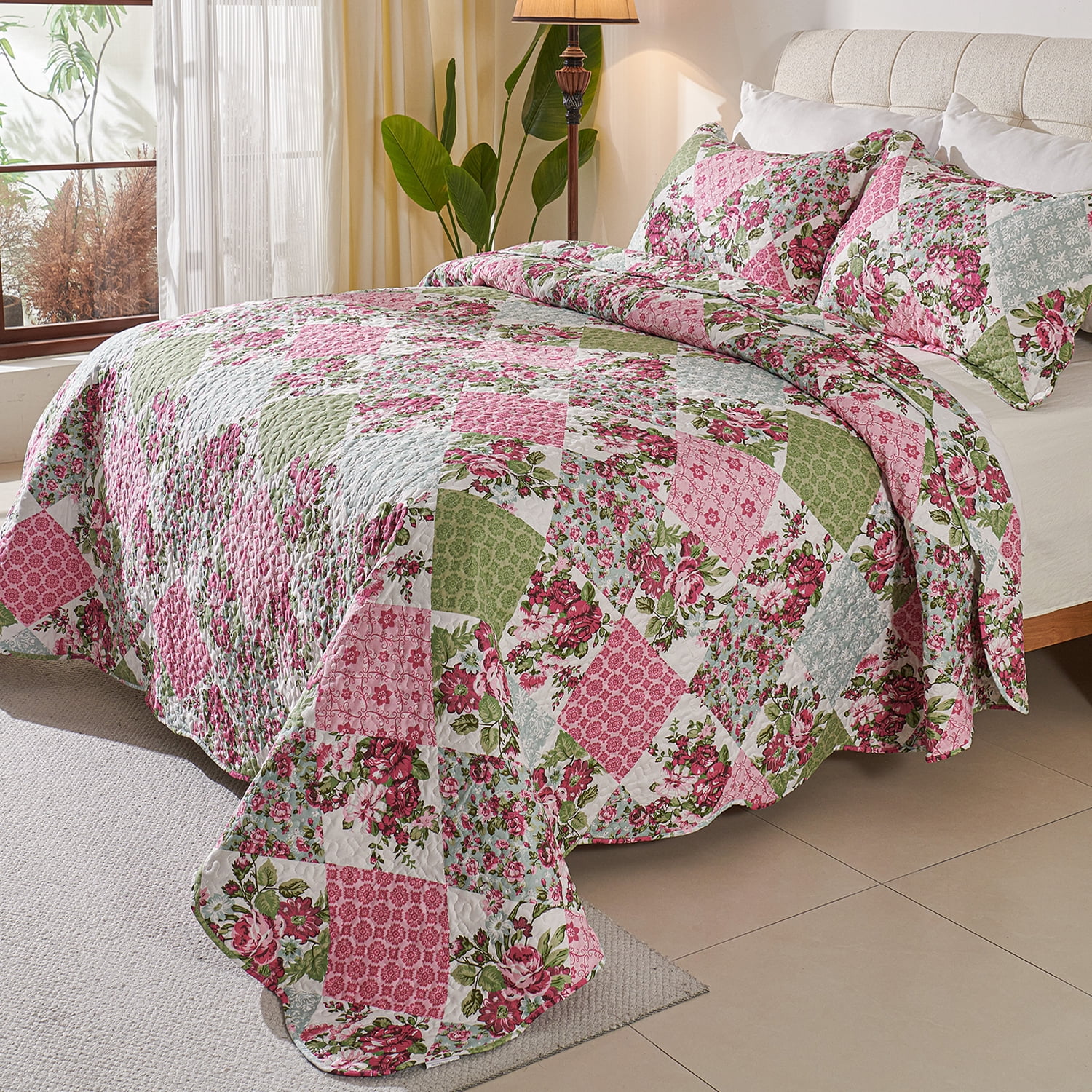 Evenhug Quilts 3-Piece Queen Bedding Set Pink Patchwork Floral Quilt Set With Shams