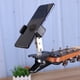 thumbnail image 2 of Teléfono Móvil Guitarra Soporte En Vivo Metal Snap-Out Clip De Teléfono Móvil Soporte De Video Soporte De Teléfono Giratorio General Advancent EL013356-02, 2 of 4