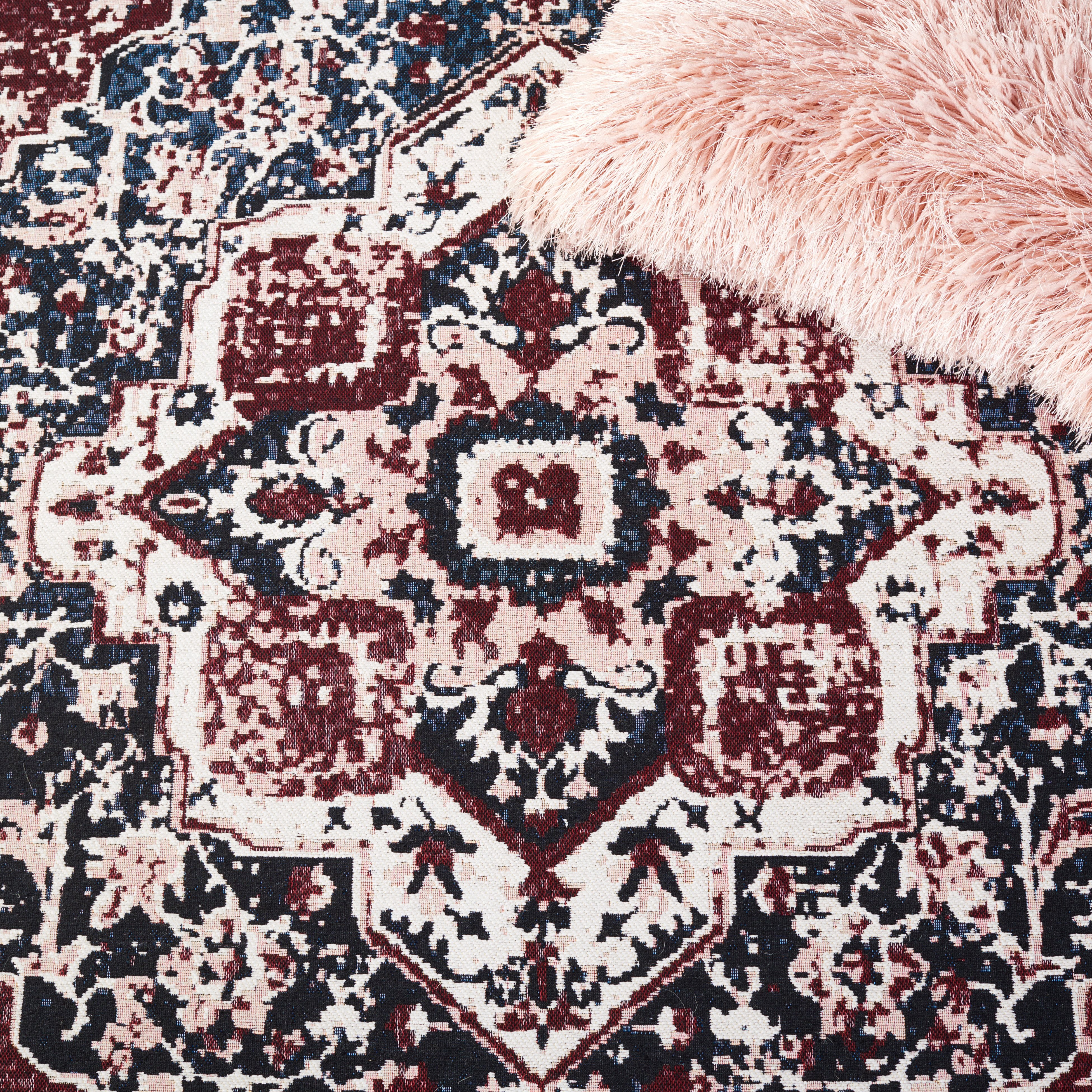Safavieh Easy Care Salim Oriental Machine Washable Area Rug, Red/Navy, 2' x 3'4"