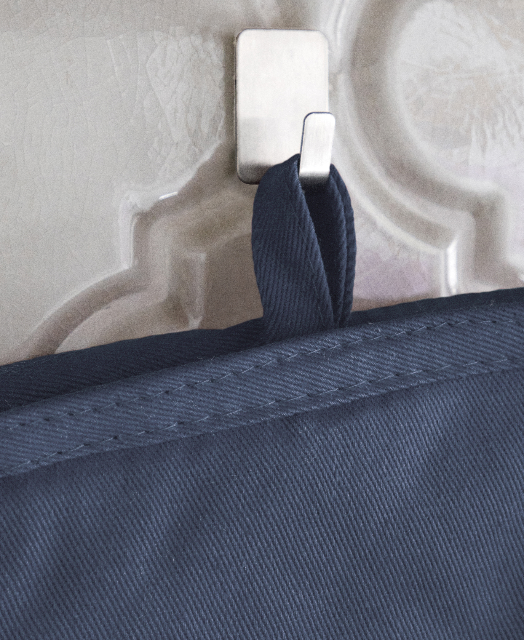 All-Clad Premium Silicone Oven Mitts, 2-Pack, Indigo