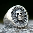 thumbnail image 4 of ZMY Home Stainless Steel Skull Stamp Ring with Leaf Design Unique Men's Party Jewelry (8), 4 of 5