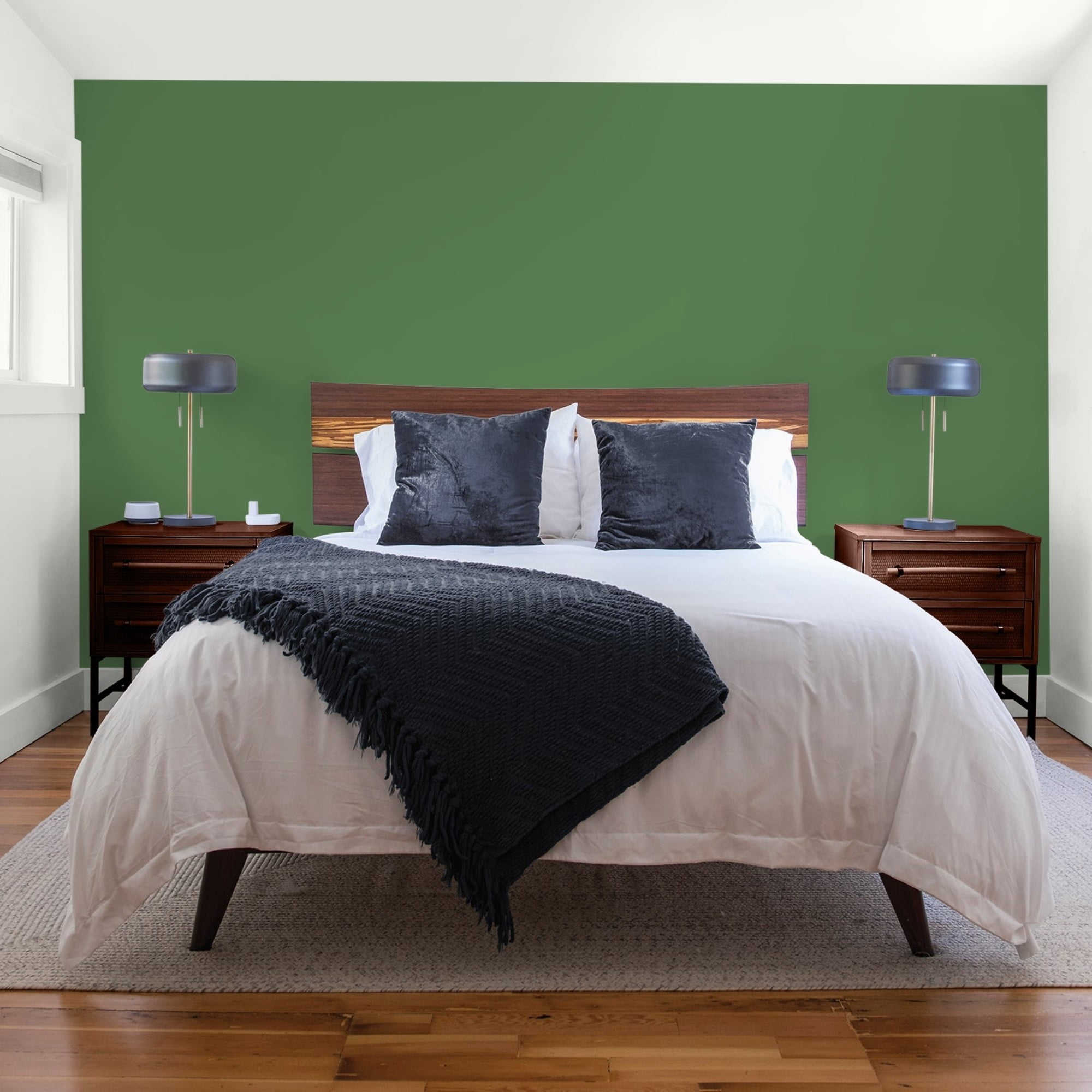 Glidden One Coat Clover Leaf / Green Flat Interior Paint with Primer, 1 Gallon