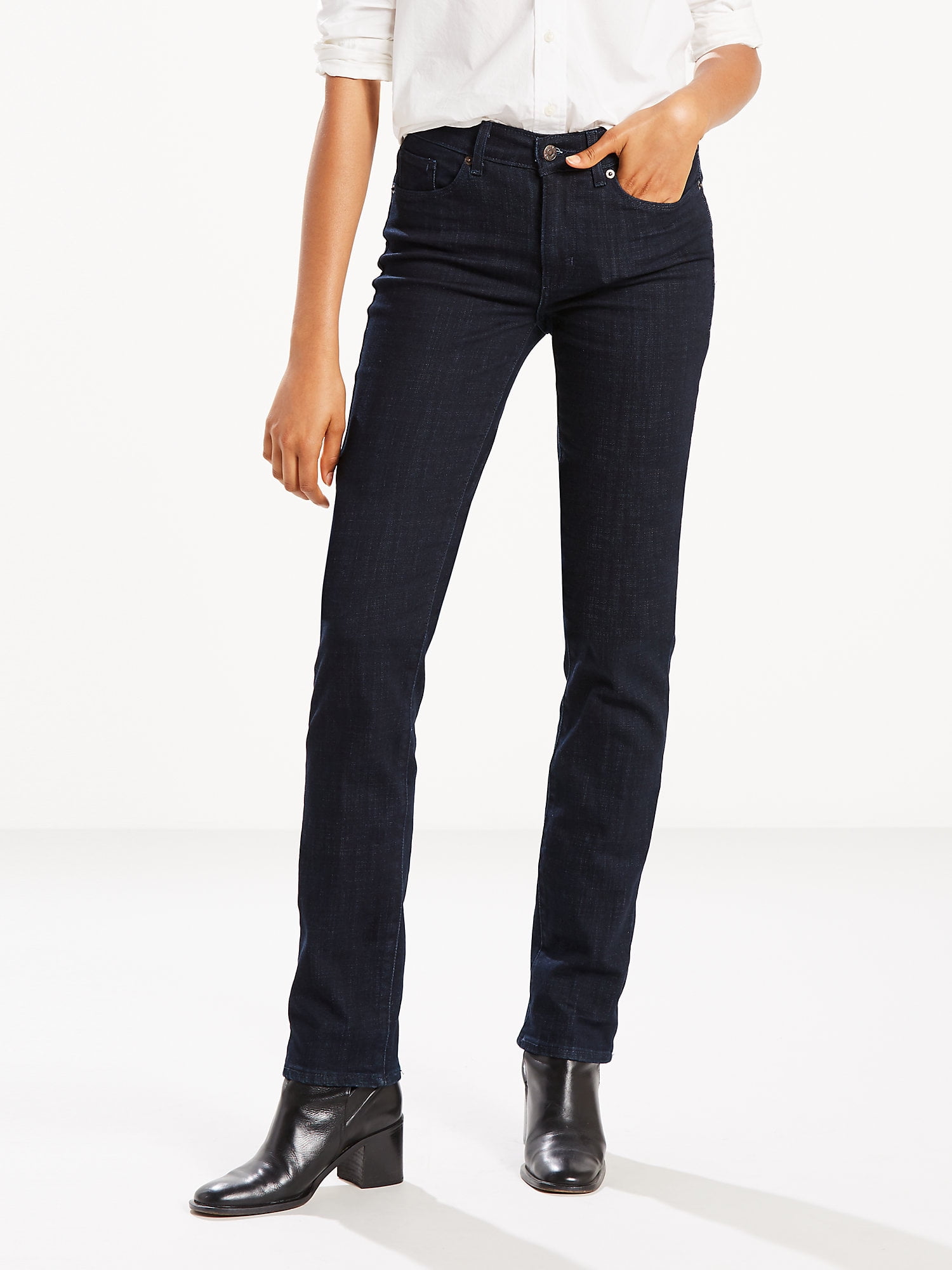 Levi's Women's Classic Straight Jeans - Walmart.com