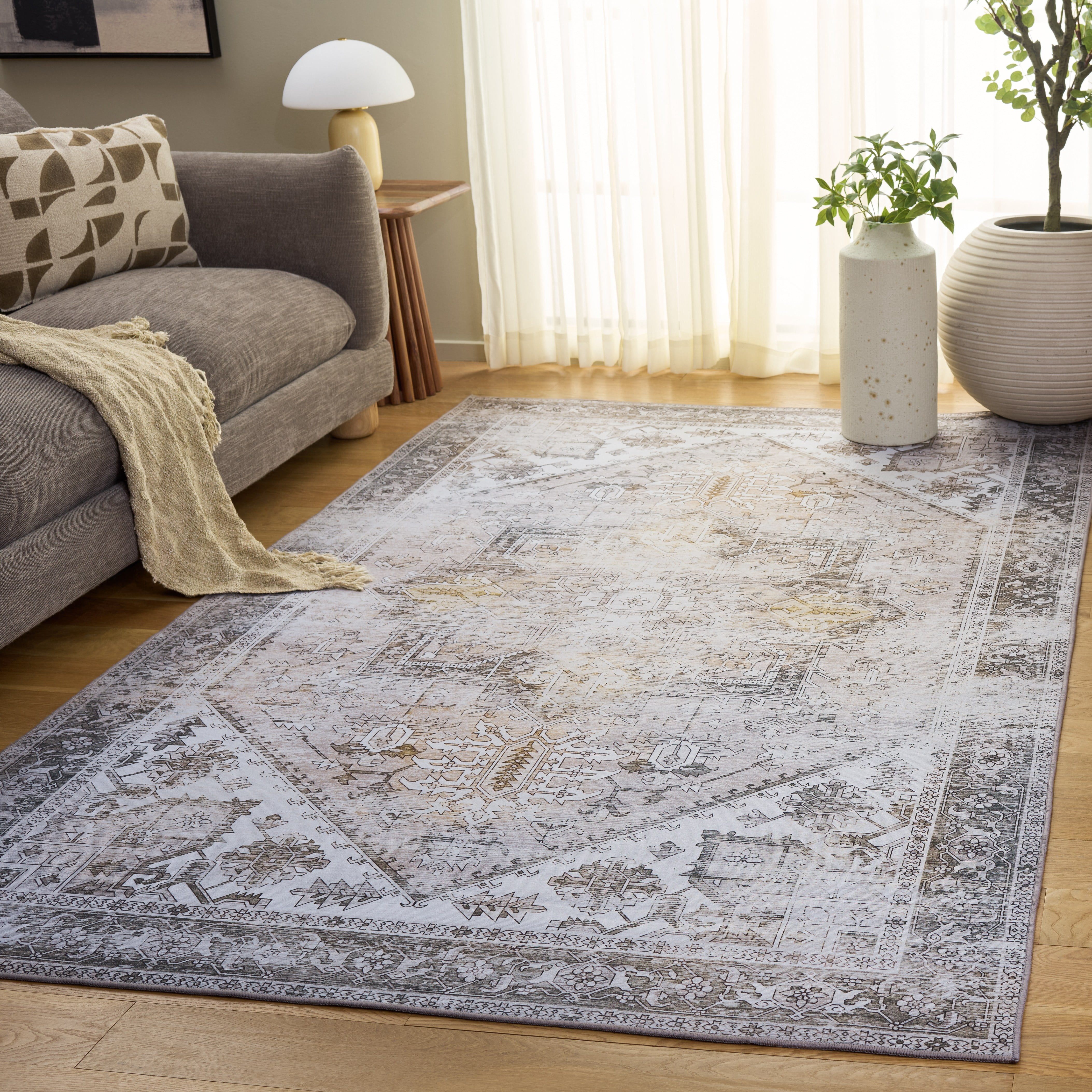 SAFAVIEH Tucson Jayla Oriental Machine Washable Area Rug, Beige/Gray, 3' x 3' Square