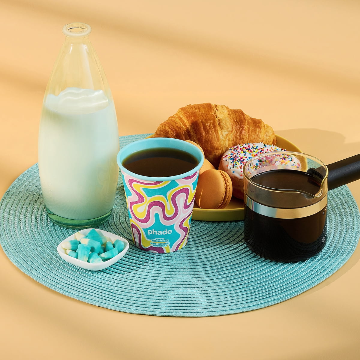 Phade Marine Biodegradable and Compostable Paper Hot Cups with Lids, 12 oz, Squiggle Multi Color, 10 Count
