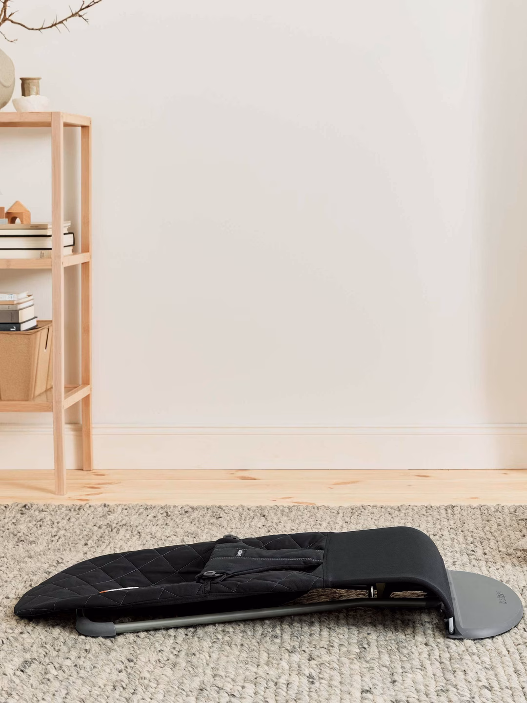 thumbnail image 5 of BabyBjorn Bouncer Bliss, Woven, Classic quilt, Black, 5 of 5