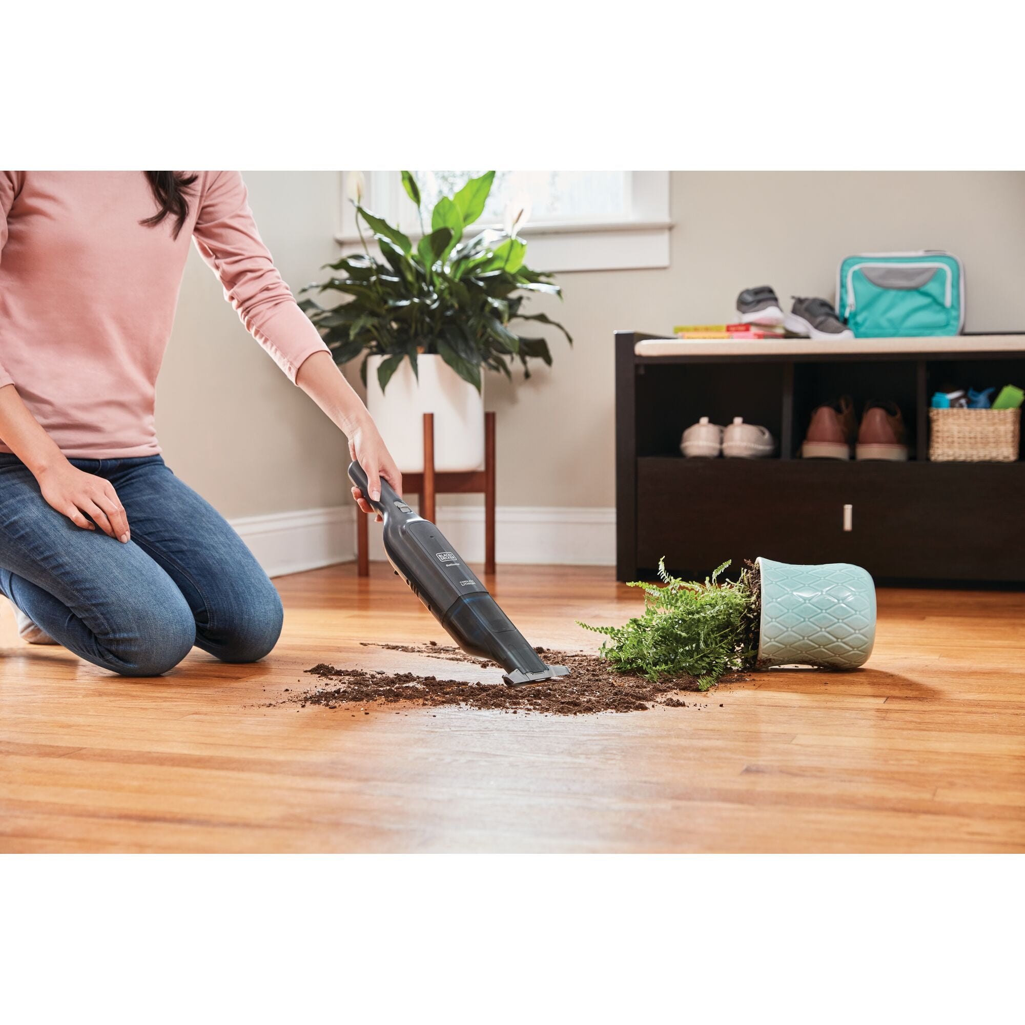 BLACK+DECKER Dustbuster® AdvancedClean™ 12V MAX* Slim Cordless Handheld Vacuum, HLVC320J01