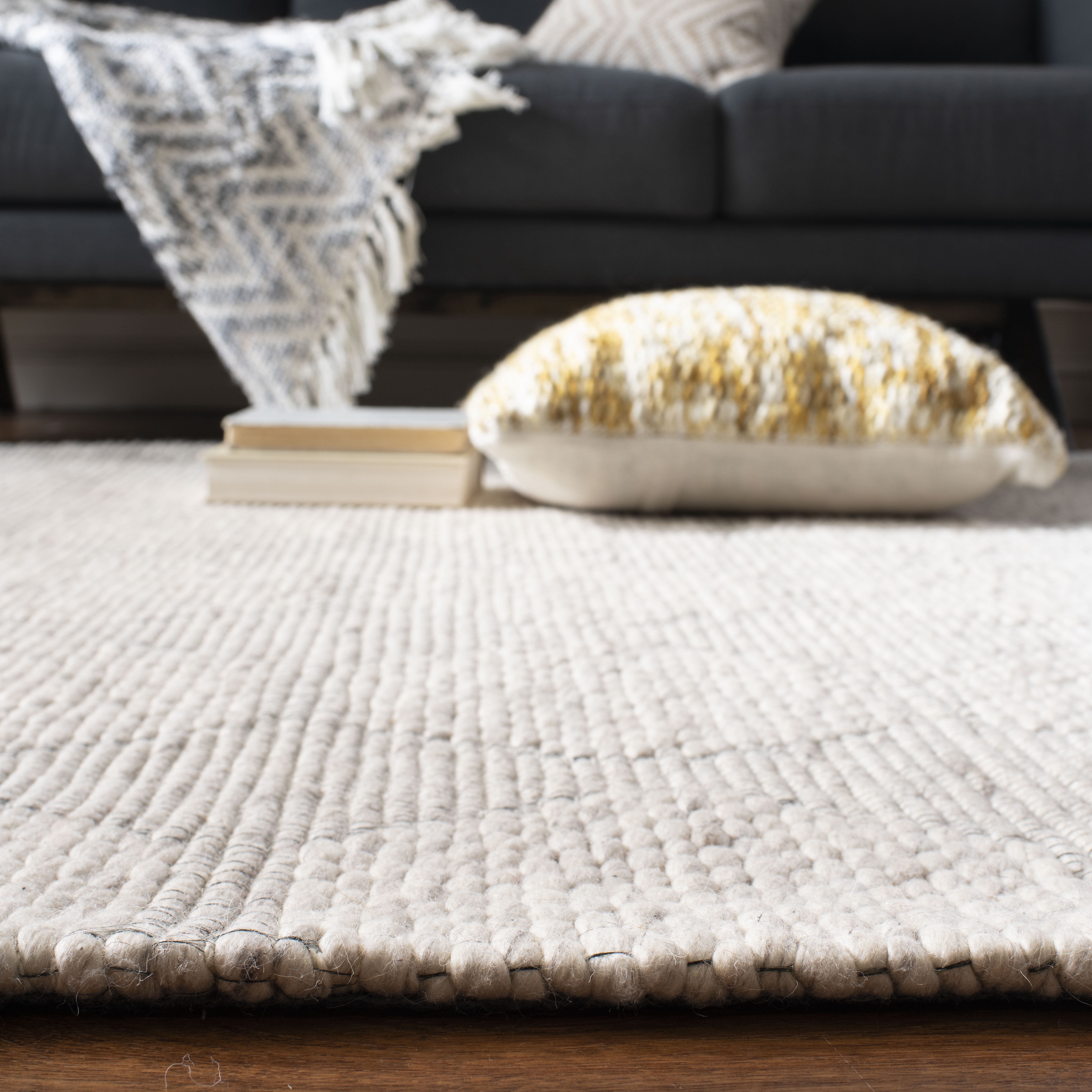 SAFAVIEH Marbella Jaydon Striped Area Rug, Beige, 8' x 10'