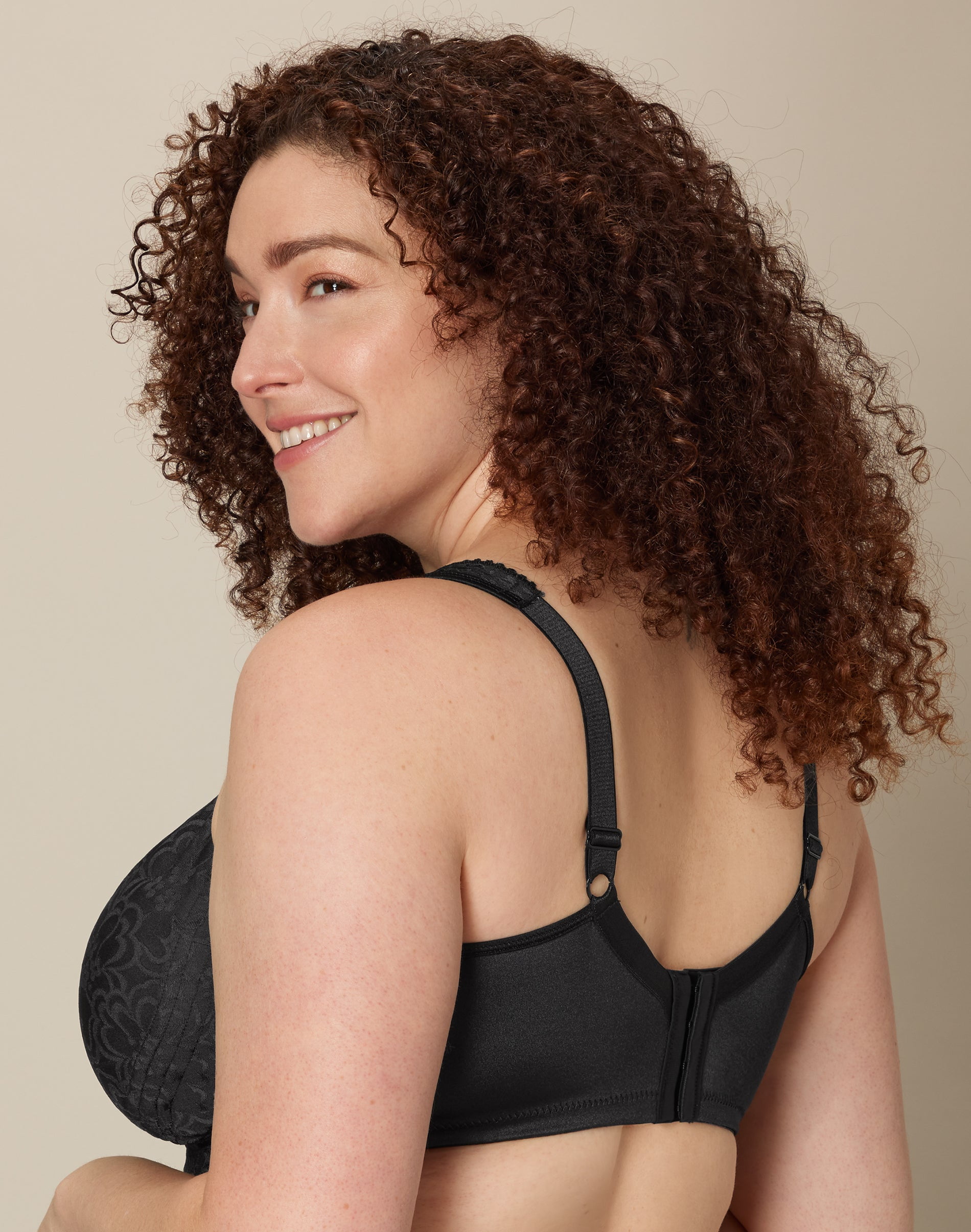 Playtex 18 Hour Ultimate Lift & Support Wireless Bra, 2-Pack Nude/Black 38DDD Women's