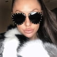 thumbnail image 2 of Gafas de sol con montura grande y remaches de metal para mujer, gafas de sol europeas y americanas, gafas de moda, gafas de sol vintage, 2 of 5