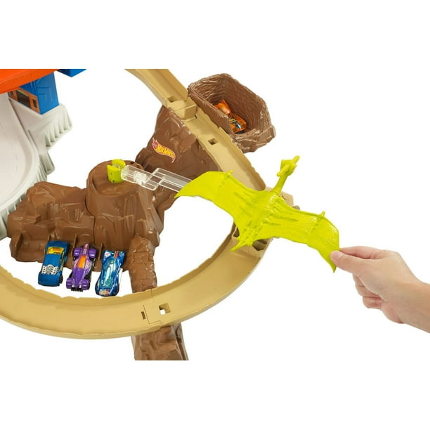 Hot Wheels Super Ultimate Garage Play Set + Accessories