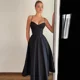 thumbnail image 3 of Ropa de mujer 2024 Verano Nuevo Vestido largo sexy con escote en V Vestido negro sin espalda sexy para mujer, 3 of 4