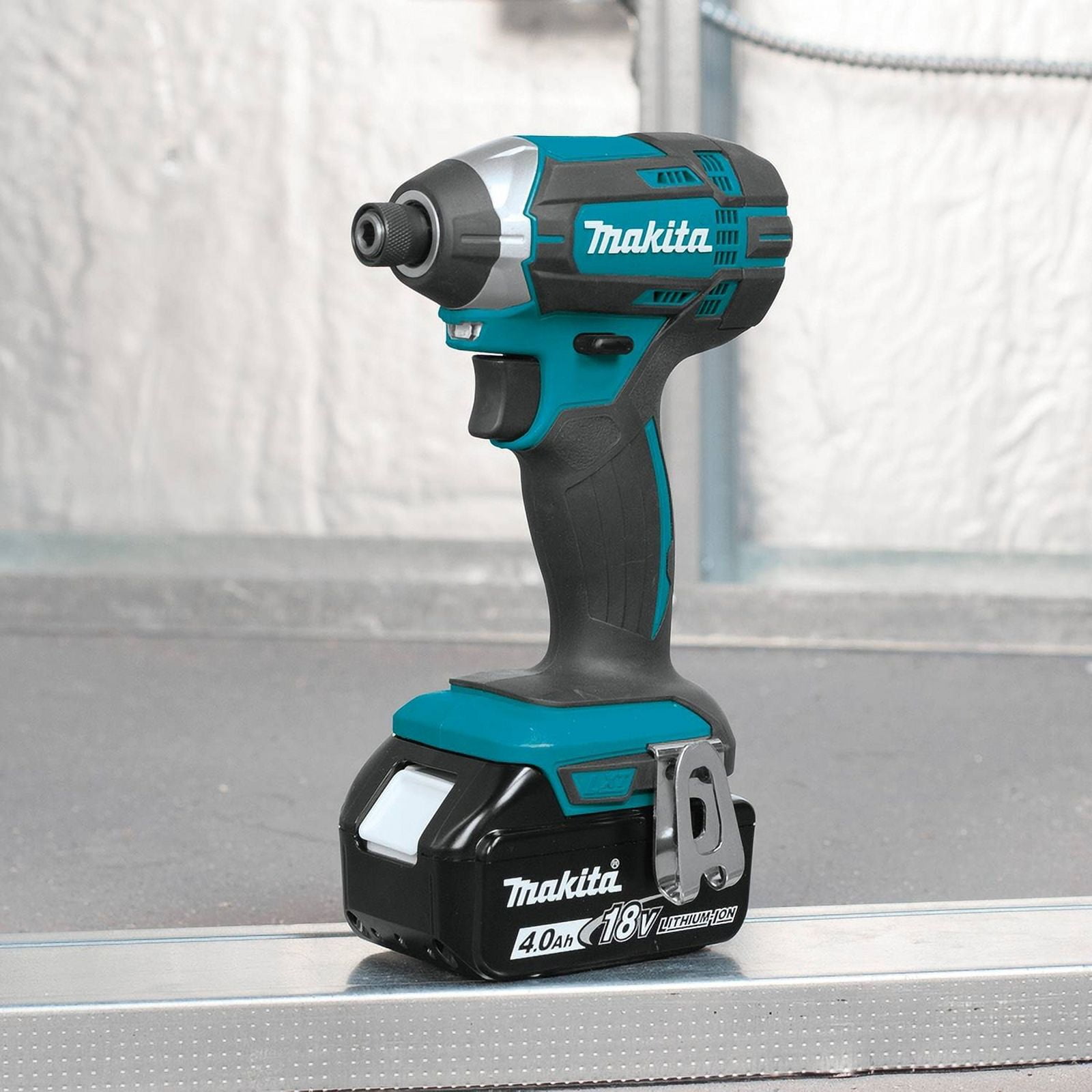Makita - K3R+ Makita XSF03R 18-Volt 1/4-Inch 2.0Ah Hex Lithium-Ion Drywall