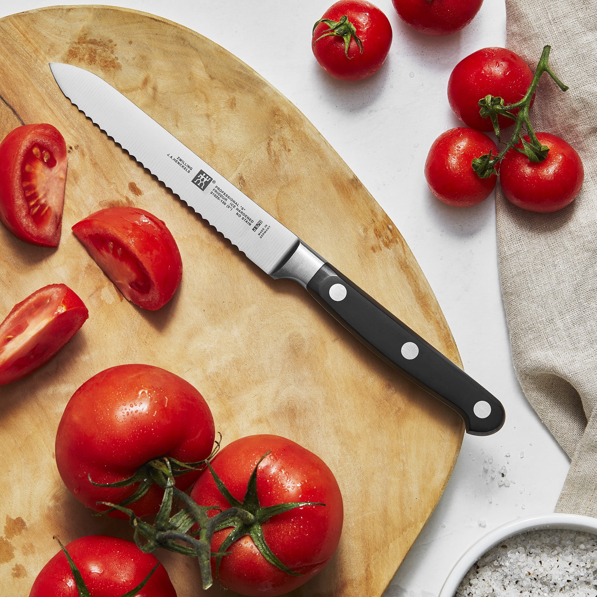 ZWILLING Professional S Knife Set with Block, Chef’s Knife, Serrated Utility Knife, 7 Piece, Bamboo