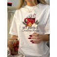 thumbnail image 1 of Camiseta vintage para mujer, cuello redondo de algodón con estampado geométrico de chocolate caliente y películas navideñas, manga corta, tejido de punto para verano, ideal para el tiempo libre., 1 of 6