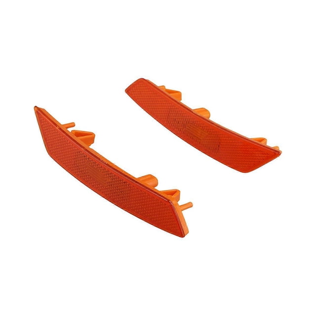 automobile body side marker light for 2021- Par de luces marcadoras laterales naranja, vista 3/4 y frontal, piezas de plástico curvadas con superficie facetada reflectante y tres orejetas de montaje visibles, ajuste para modelos 2021- y fácil instalación; también suele usarse como repuesto en talleres de carrocería.