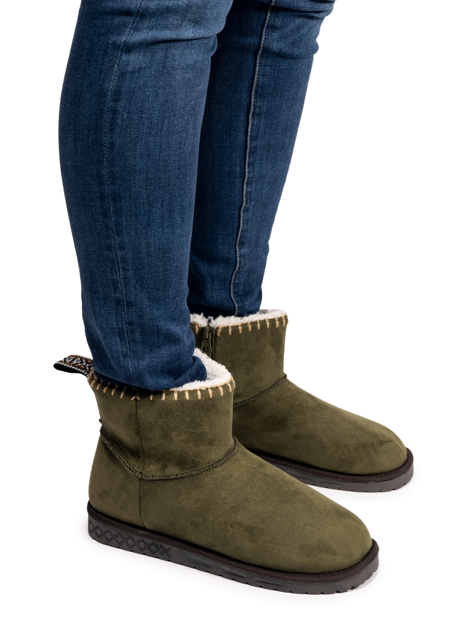MUK LUKS Women's Truvie Bootie, Wide Width Available
