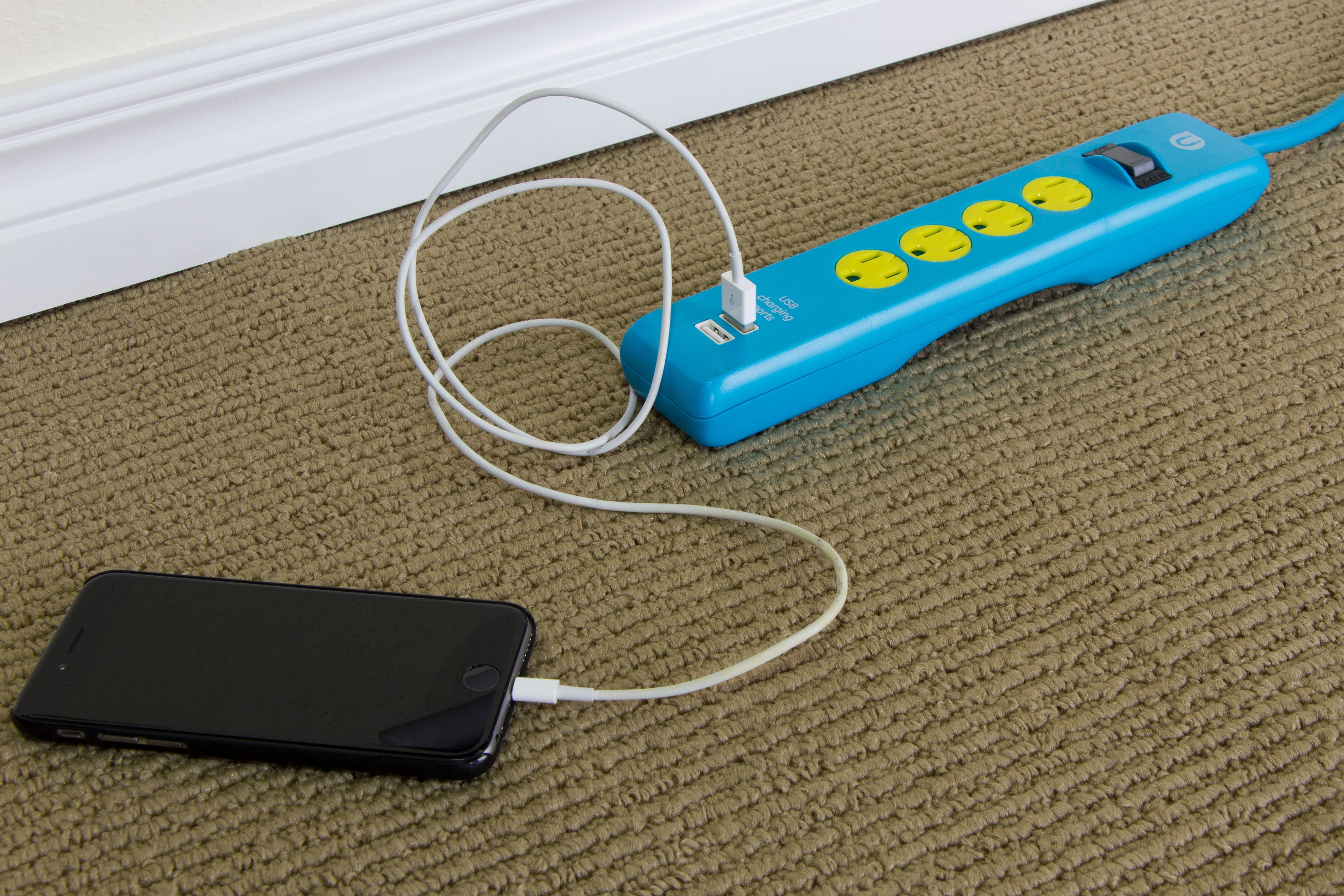 Uber 4-Outlet Power Strip with USB Charging, Blue/Yellow, 4 ft – 25117