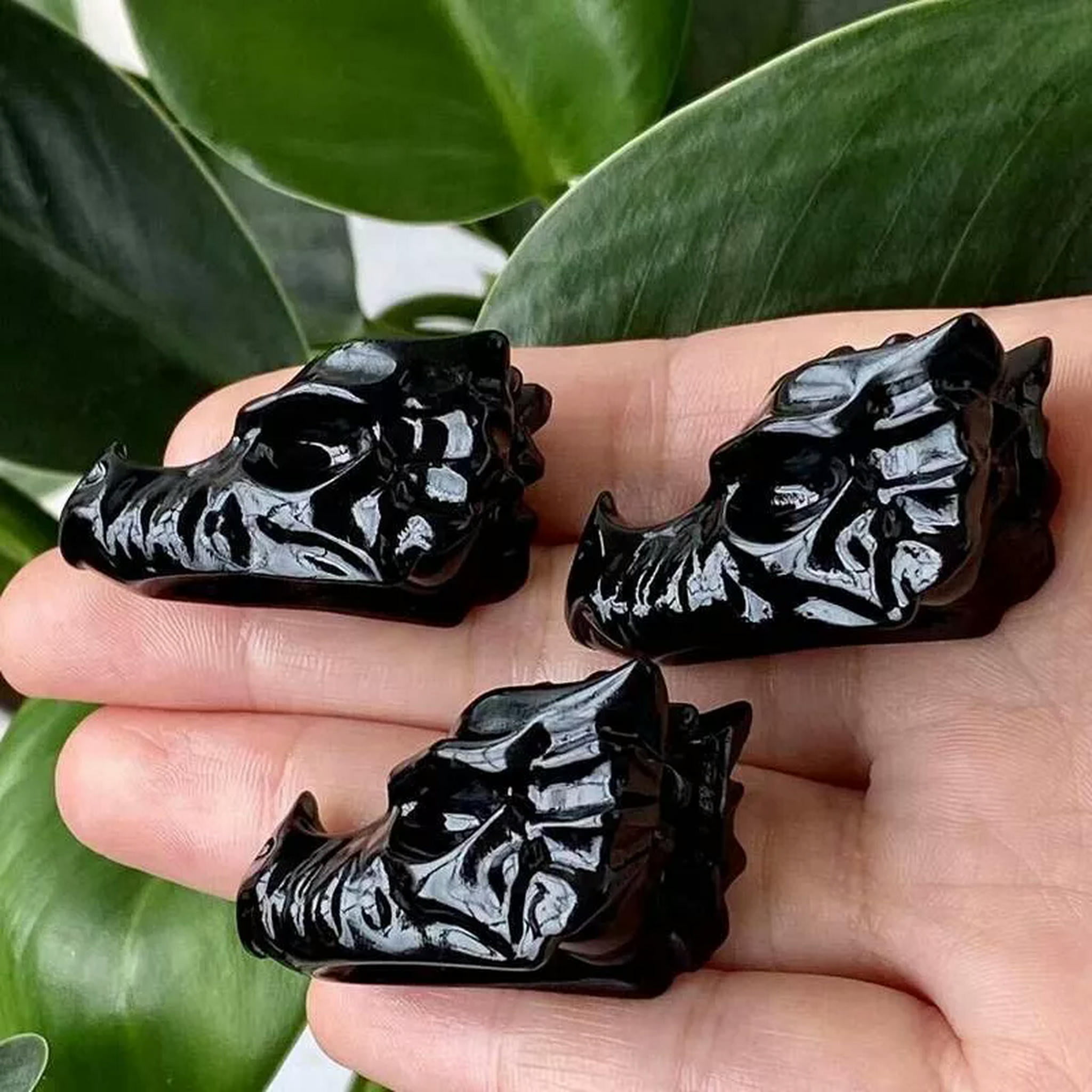 EOEMY 10Pcs Natural Black Obsidian Quartz Crystal Dragon Head Skull Carved Mini Statue