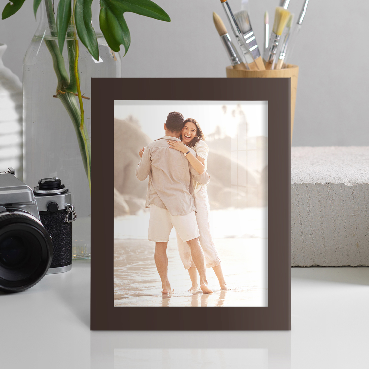 Modern 6 in. x 8 in. Brown Picture Frame (Set of 2)