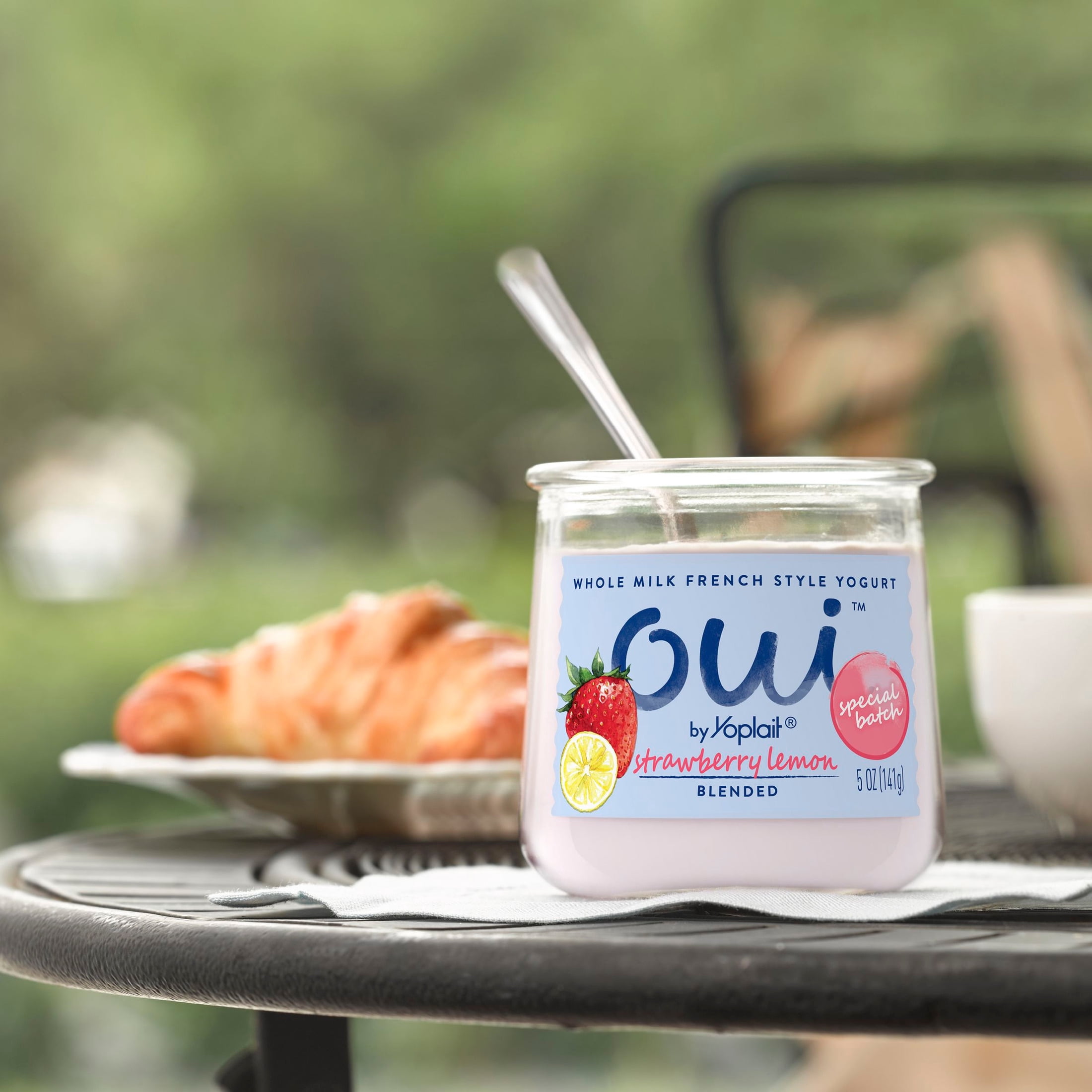 Oui by Yoplait Whole Milk French Style Yogurt, Strawberry Lemon, Special Batch, 5 oz Jar