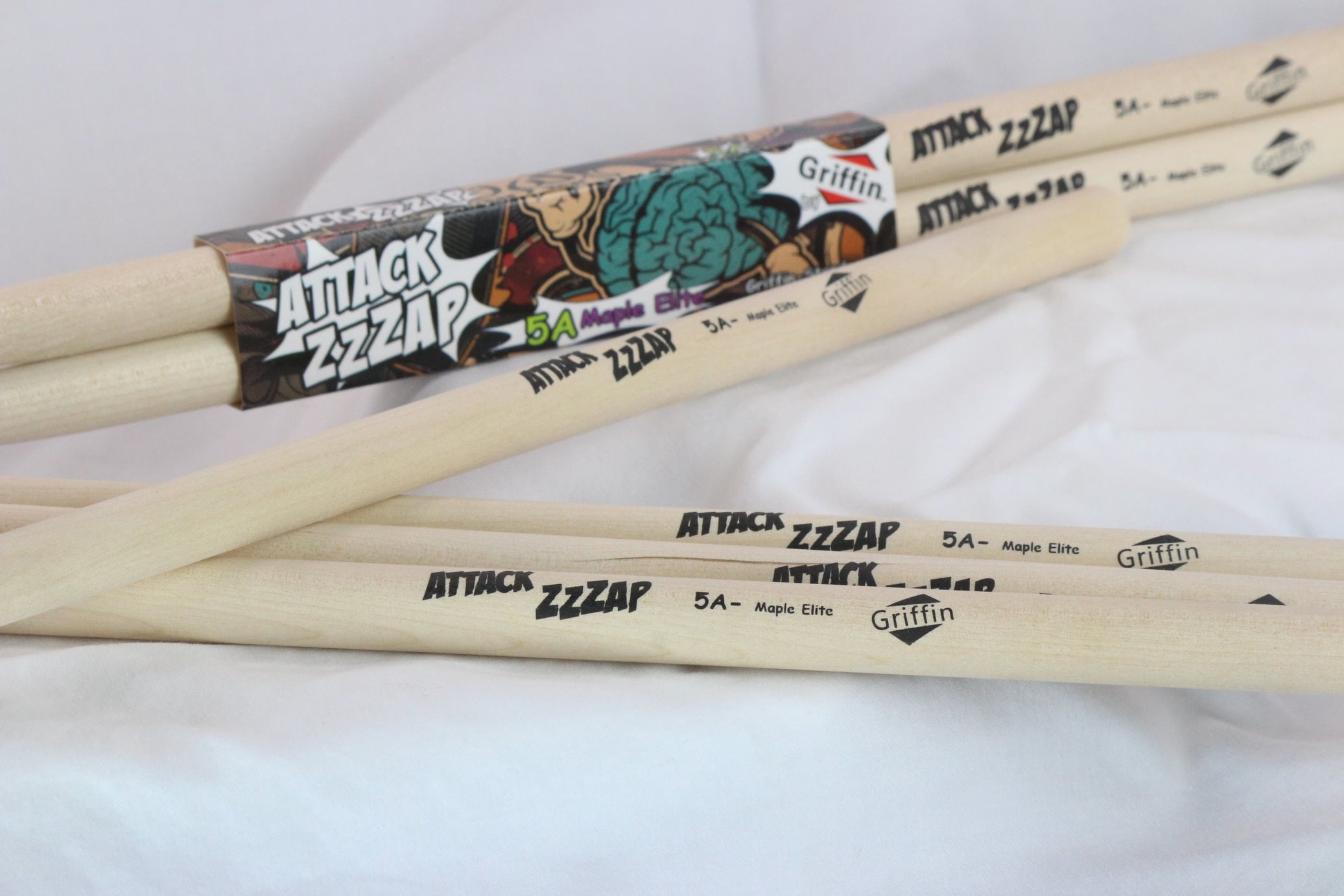 12 Pairs of Select Elite Maple Wood Drum Sticks by Griffin Attack Zzzap - Size 5A Balanced, Level and Straight - Drummers Percussion Classic Pure Grit Uncoated, Raw Wood Drumming Sticks