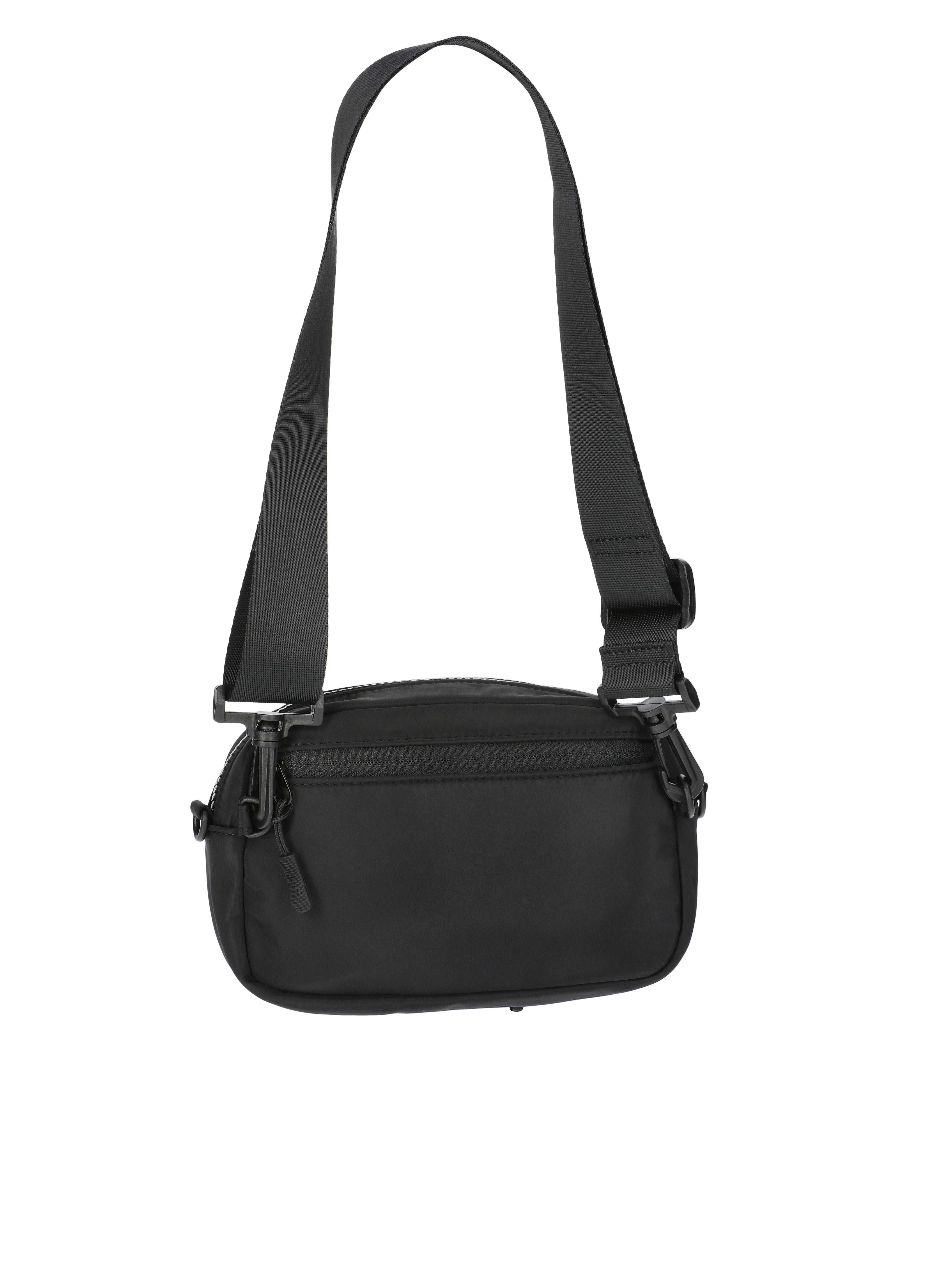 No Boundaries Women's Hands Free Belt Bag, Black