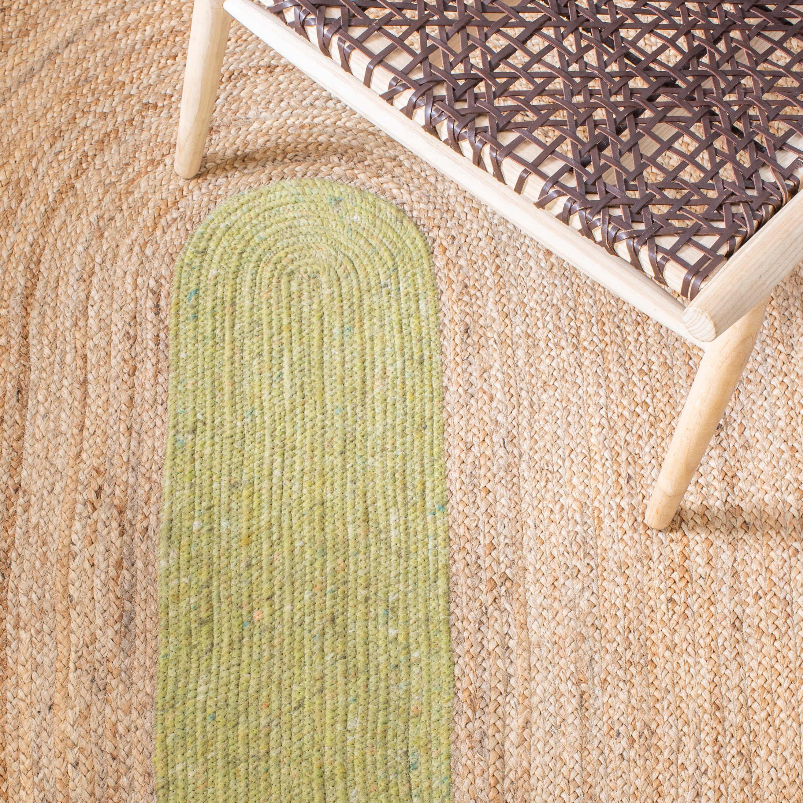 SAFAVIEH Braided Carina Bordered Reversible Area Rug, Green/Natural, 4' x 4' Round