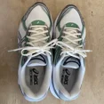thumbnail image 4 of 2155) Asics GT-2160 White/Silver/Shamrock Green 1203A275-103 Men’s Size 9.5, 4 of 6