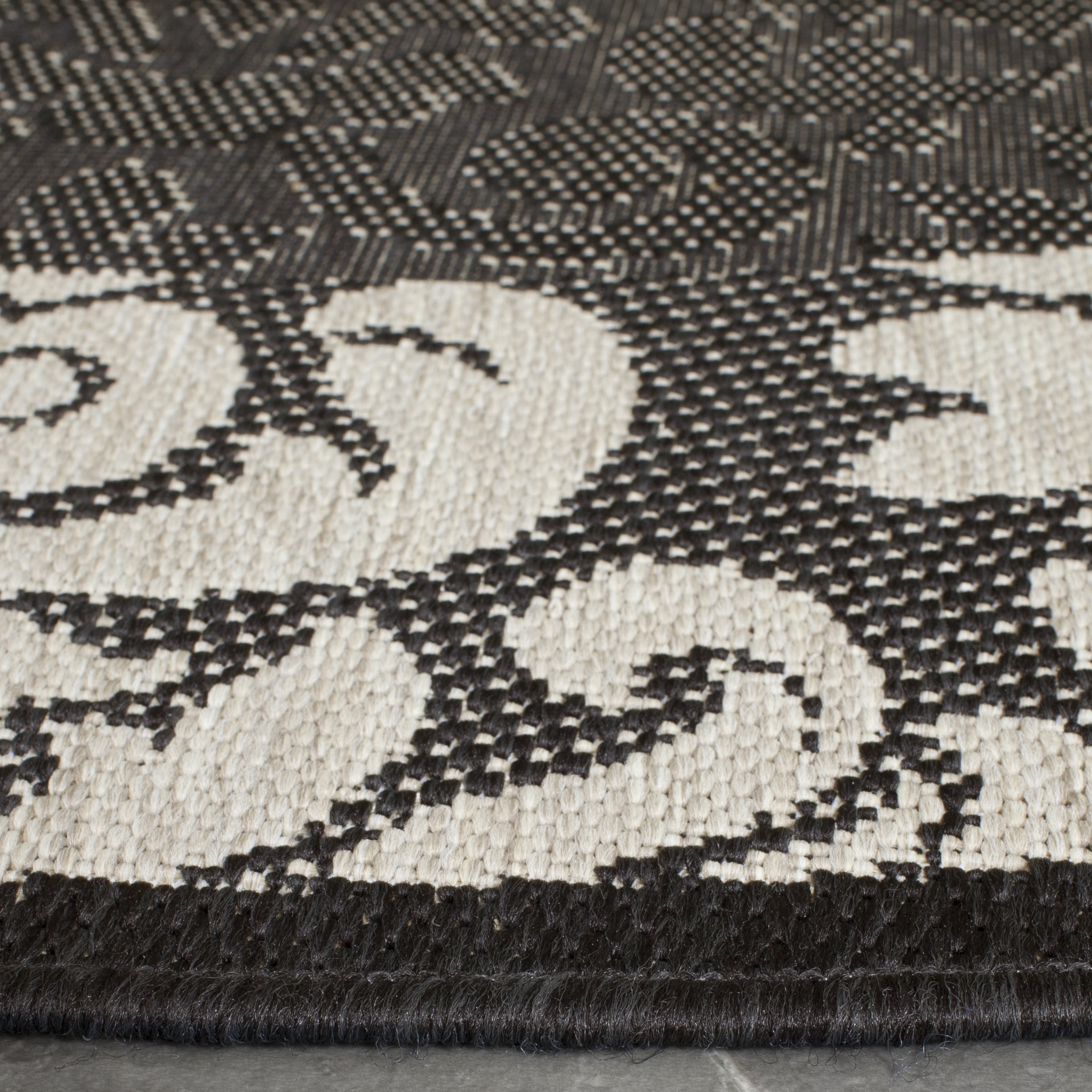 Safavieh Courtyard Dani Bordered Indoor/Outdoor Runner Rug, Black/Sand, 2'3" x 12'