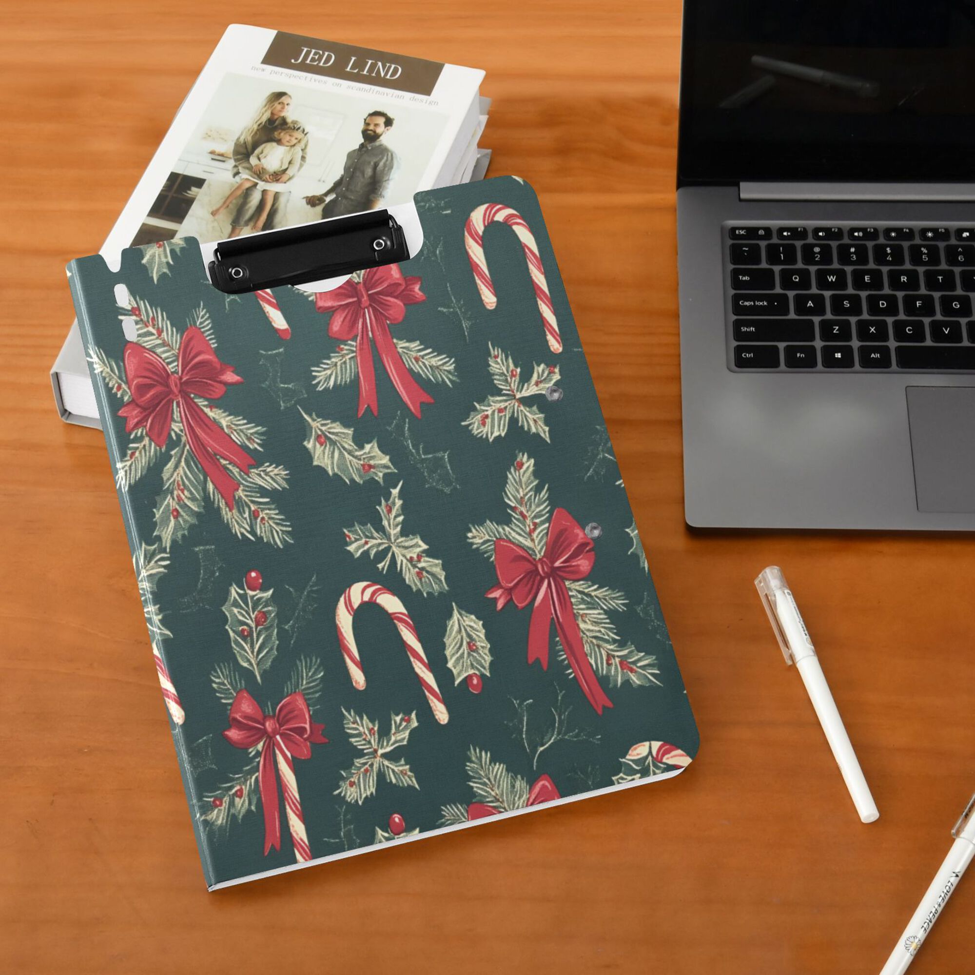FORMRS A4 Clipboard Folder with Pen Holder Horizontal Foldable School Office Binder, Green Christmas Candy Canes