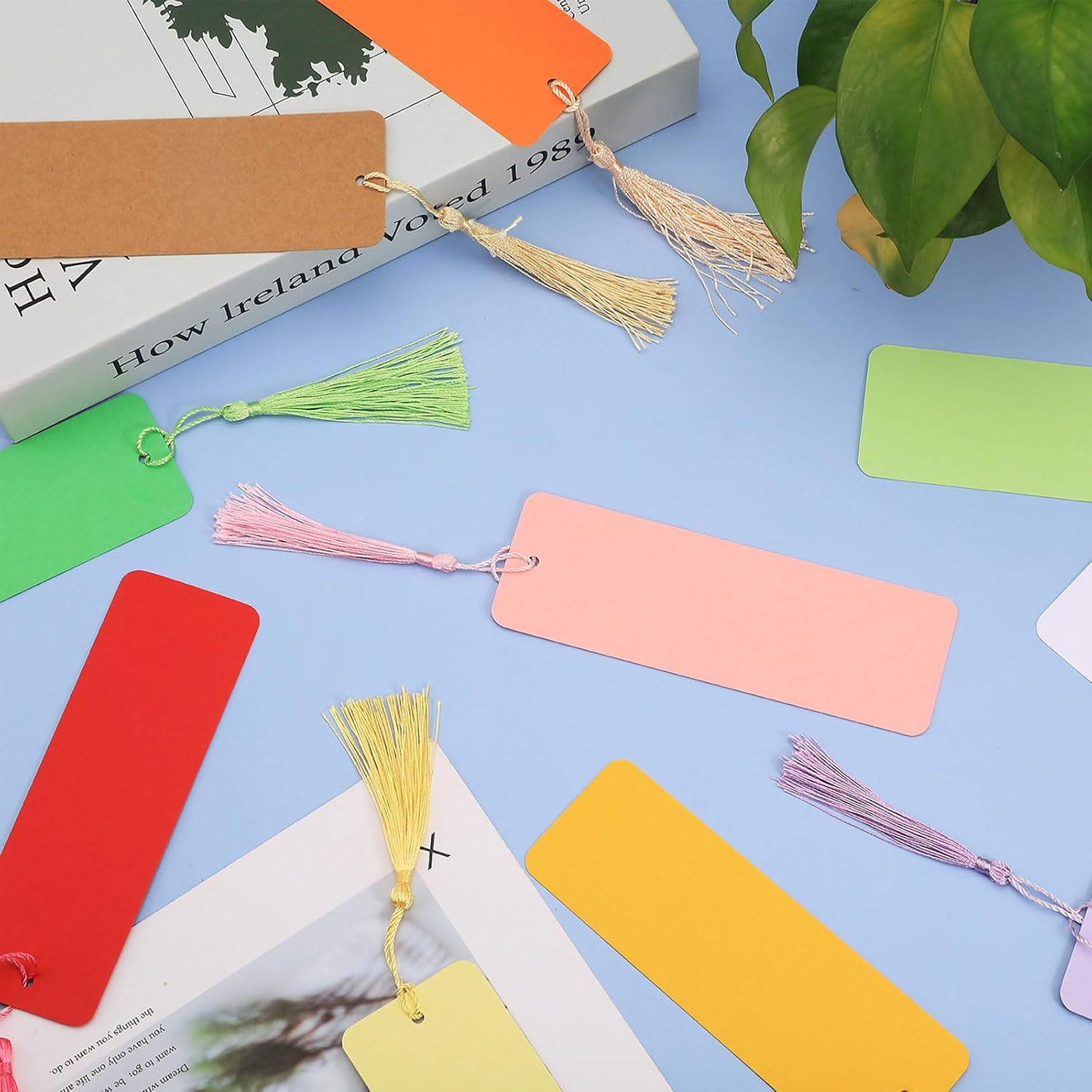 260Pcs DIY Blank Bookmark Making Kit 130Pcs Mixed Color Rectangle Blank Bookmarks 130Pcs Mixed Color Polyester Tassel Decorations with Punching Hole for Gifts Tags Crafts for DIY