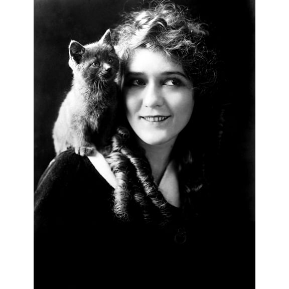 Mary Pickford Portrait (8 x 10)