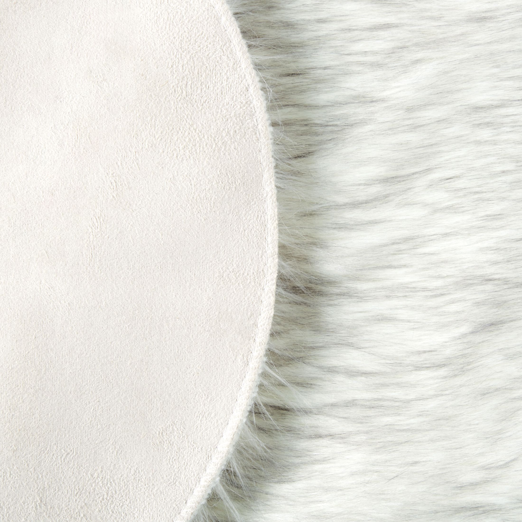Better Homes & Gardens Faux Sheepskin Fur Pelt Area Rug, Grey, 30"x47"