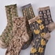thumbnail image 5 of pstuiky Calcetines florales de algodón para mujer|5 pares de calcetines florales vintage bordados|calcetines florales vintage cálidos para invierno|calcetines vintage con relieve para niñas, 5 of 7