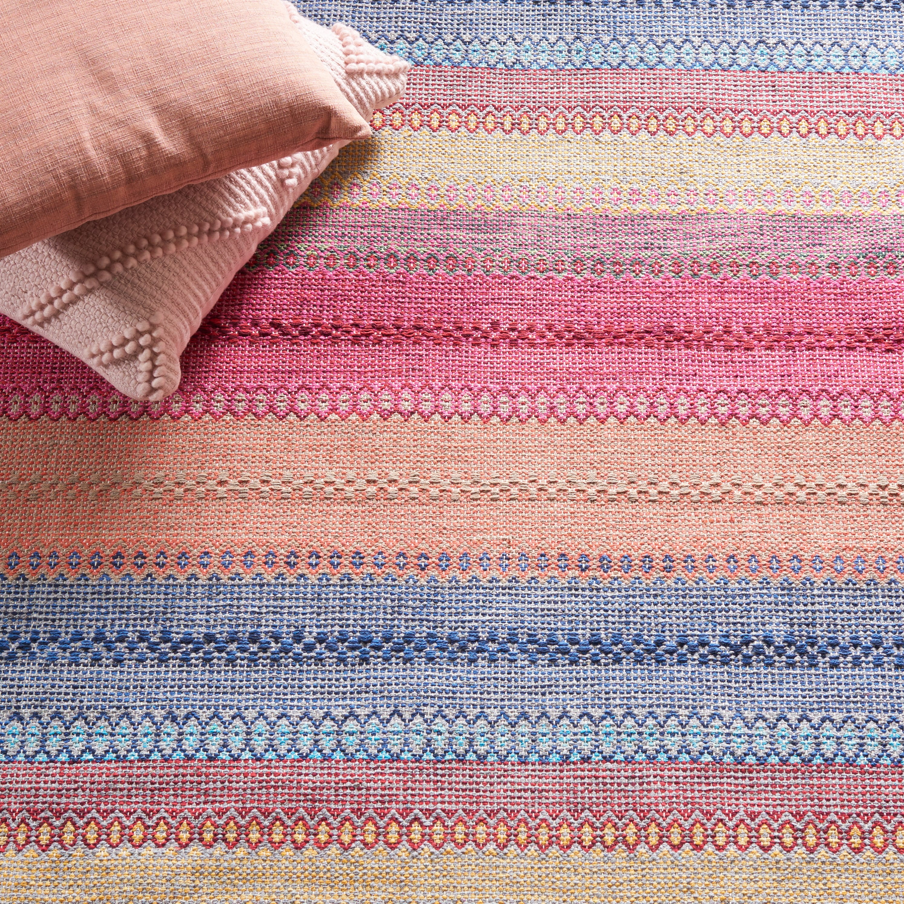 SAFAVIEH Montauk Albine Striped Cotton Area Rug, Blue/Red, 6' x 6' Square