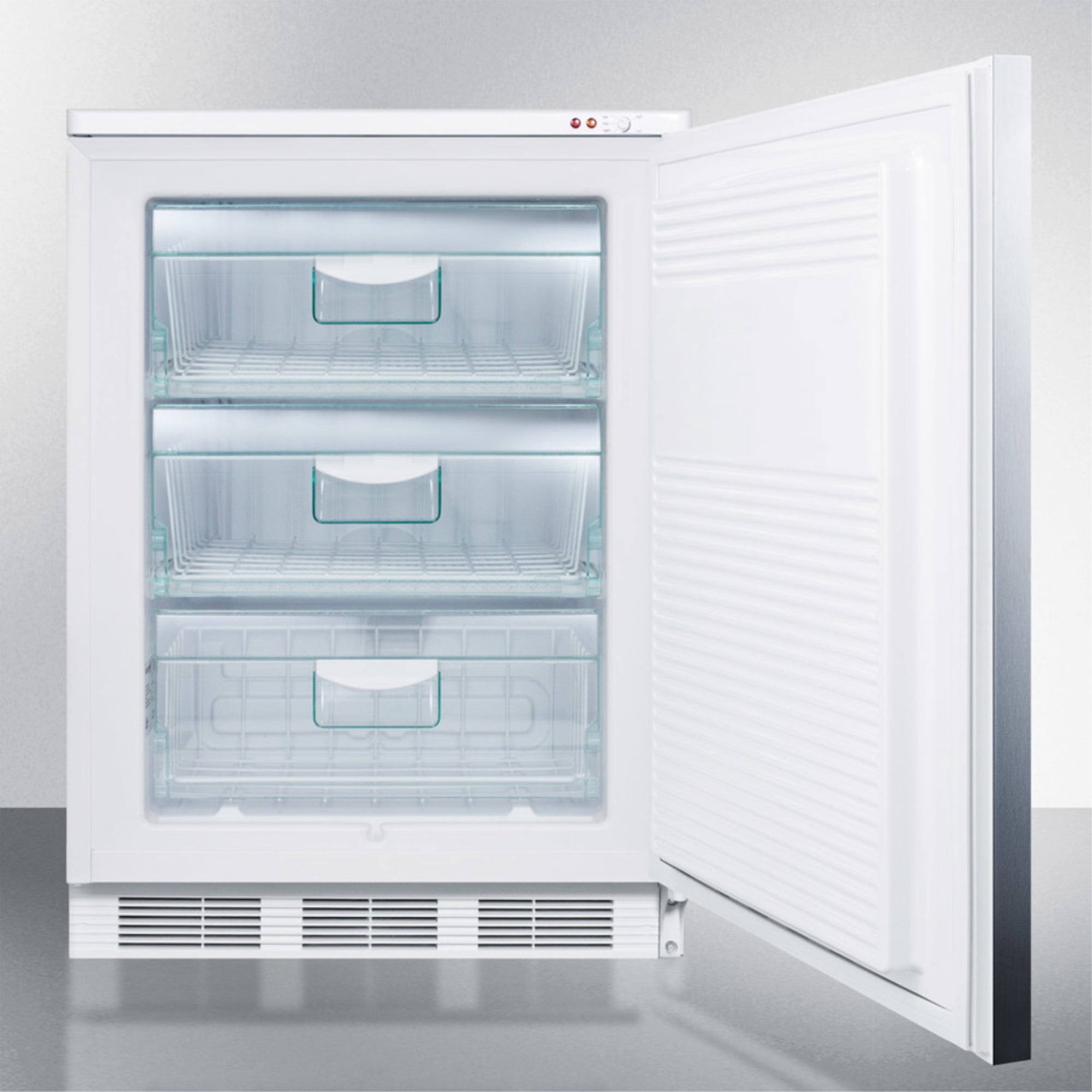 Freestanding medical all-freezer capable of -25 C operation, with lock, wrapped stainless steel door and horizontal handle