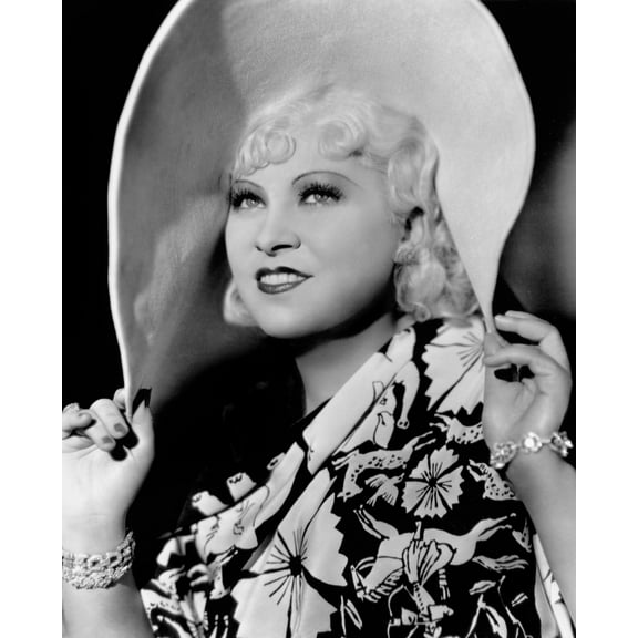 Mae West Ca. 1933 Photo Print (8 x 10)