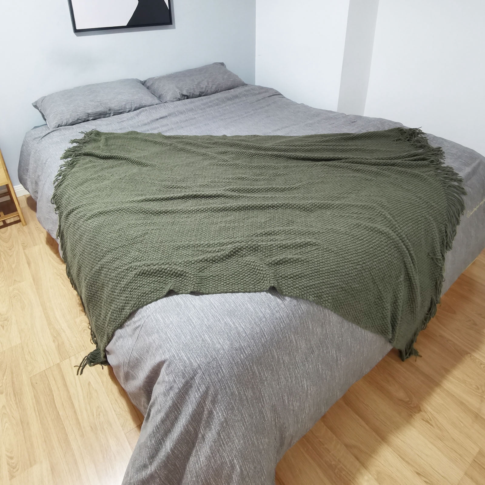 LOMAO Knitted Throw Blanket with Tassels Bubble Textured Lightweight Throws for Bed,Chair,Sofa,Living Room,Home Decor (Dark Olive,50*60 in)