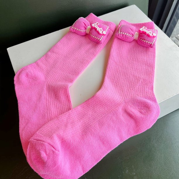 Botu, venta al por mayor, calcetines de Barby, medias rosas para invierno, accesorios para la casa de ensueño de Barbies, calcetines creativos de moda para mujer, calcetines acogedores