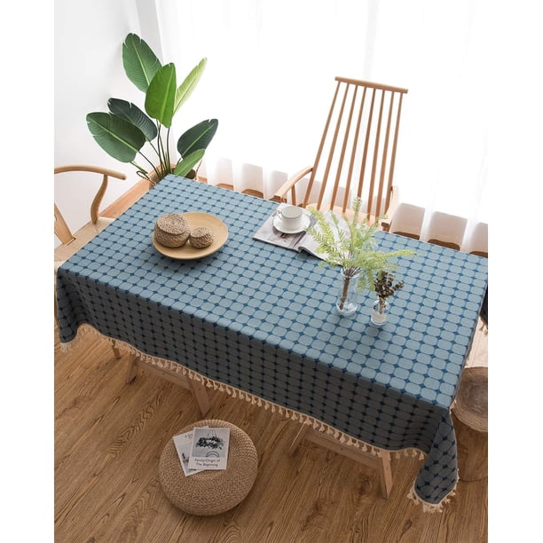 Mantel rectangular moderno 140x200cm mantel antiincrustante lavable cuadrado pequeño tejido de algodón y lino con pompones bordados en azul oscuro, utilizado para decorar el huerto al aire libre