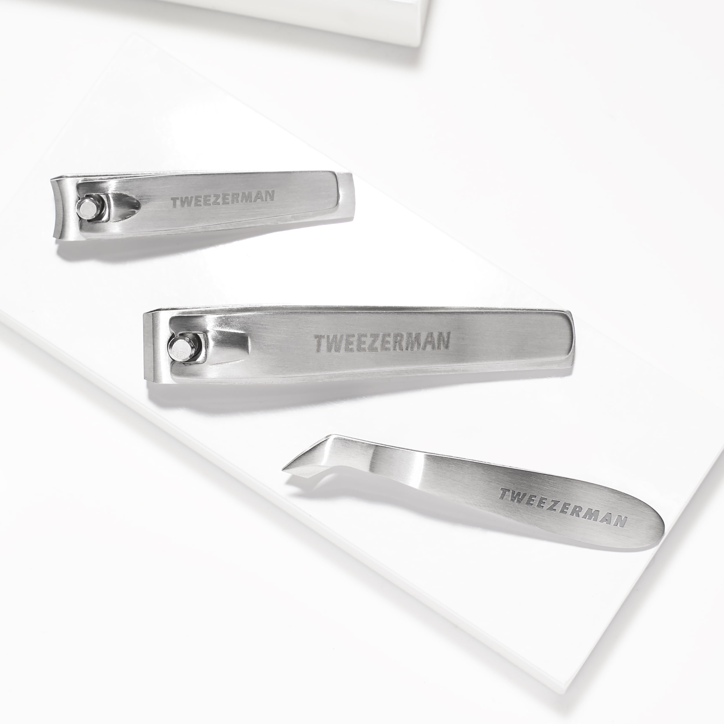 Tweezerman Nail Grooming Gift Set Includes Fingernail Clipper, Toenail  Clipper and Mini Cuticle Nipper